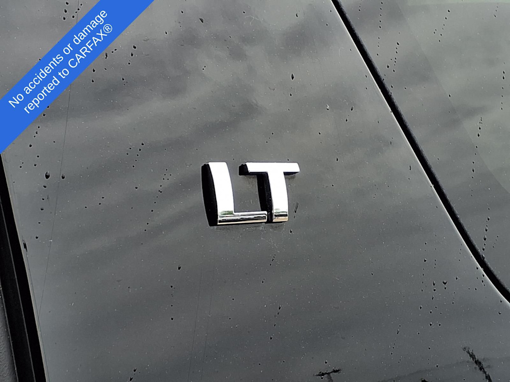 Thumbnail: 2013 Chevrolet Suburban - 17