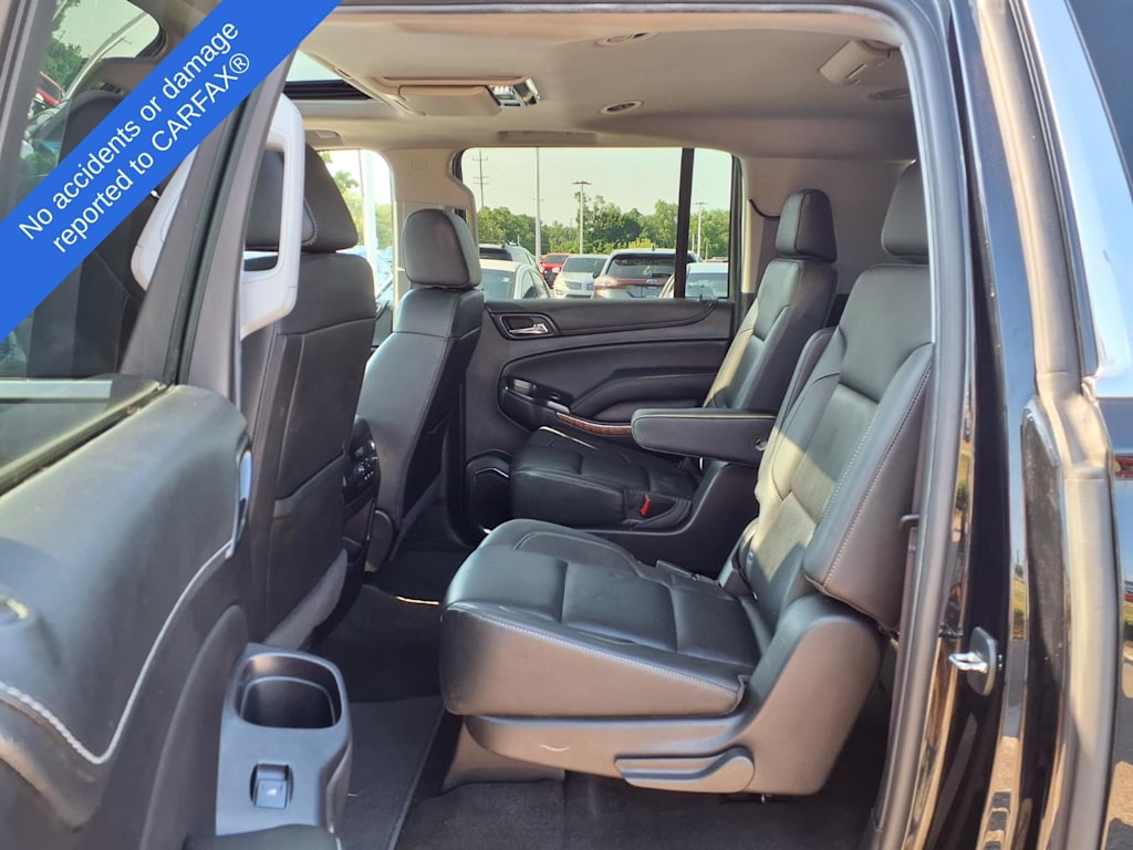 Thumbnail: 2017 Chevrolet Suburban - 10