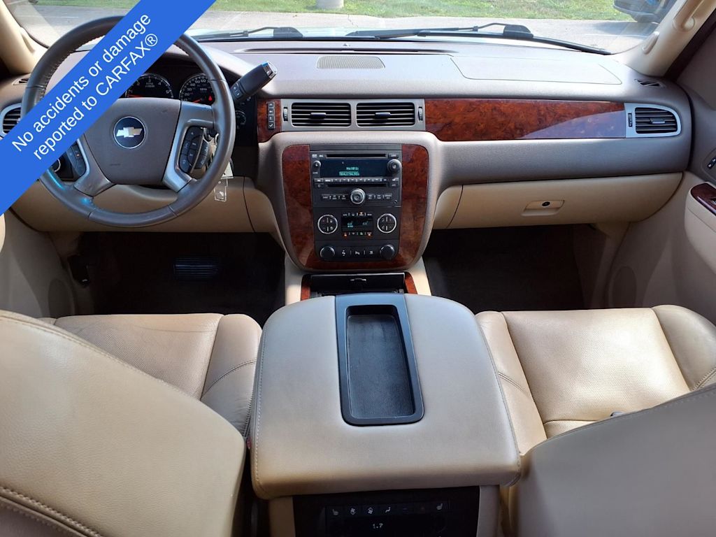 Thumbnail: 2010 Chevrolet Tahoe - 2