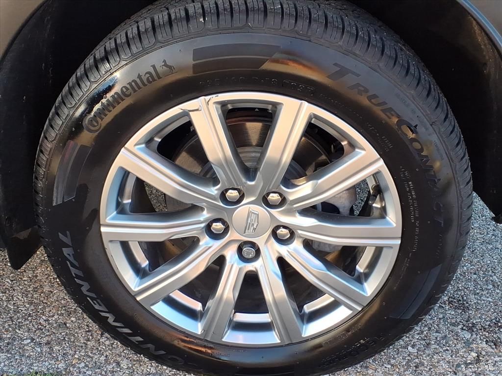 Thumbnail: 2023 Cadillac XT4 - 6
