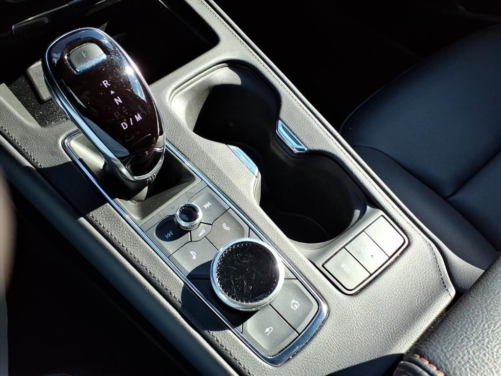 Thumbnail: 2023 Cadillac XT4 - 24