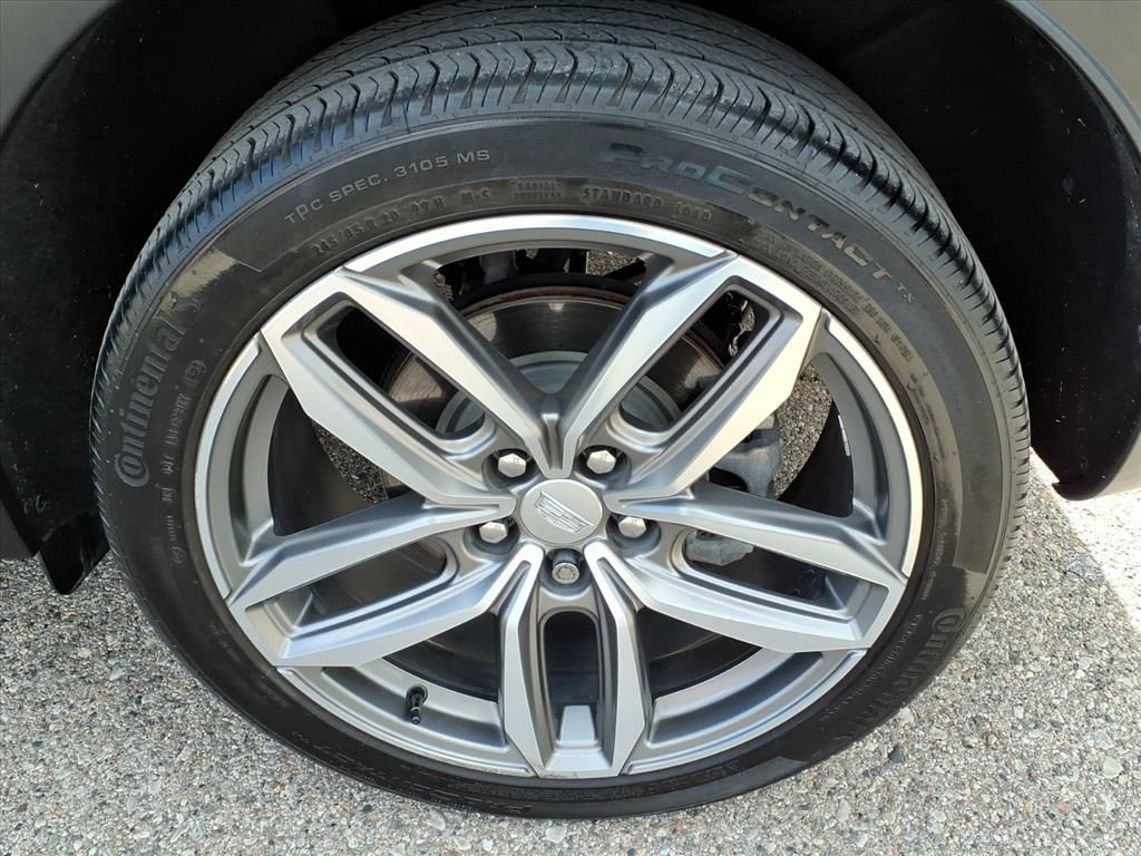 Thumbnail: 2023 Cadillac XT4 - 6