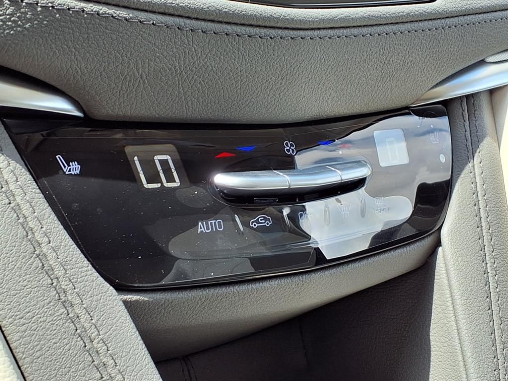 Thumbnail: 2025 Cadillac XT5 - 23