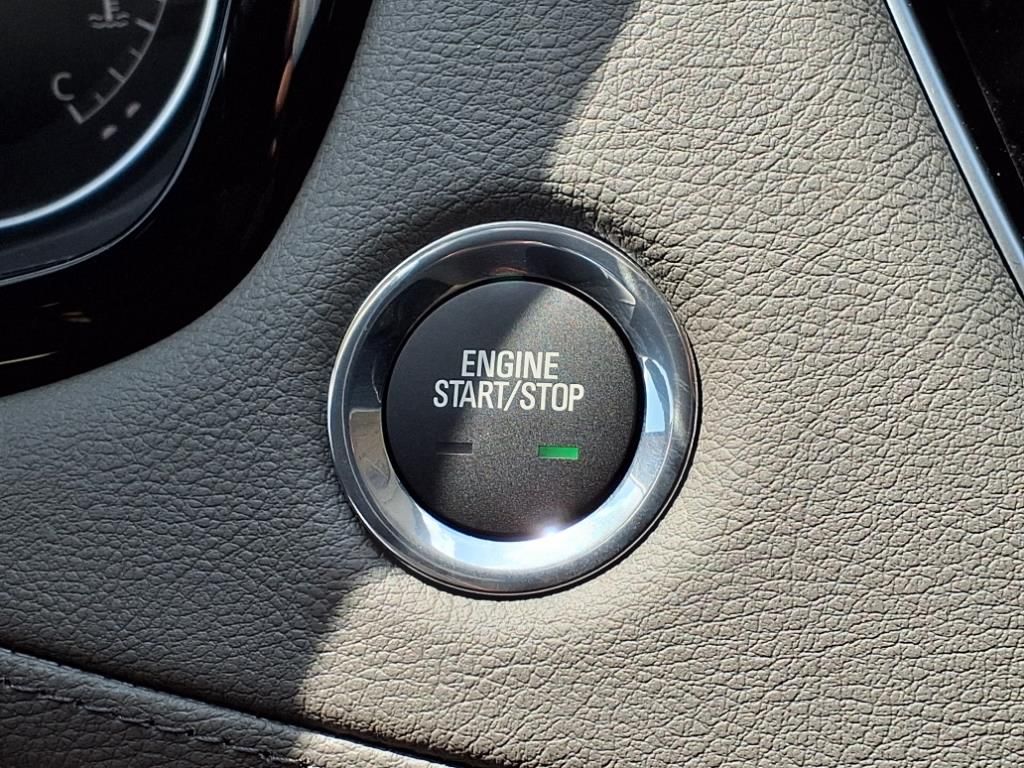 Thumbnail: 2025 Cadillac XT5 - 22