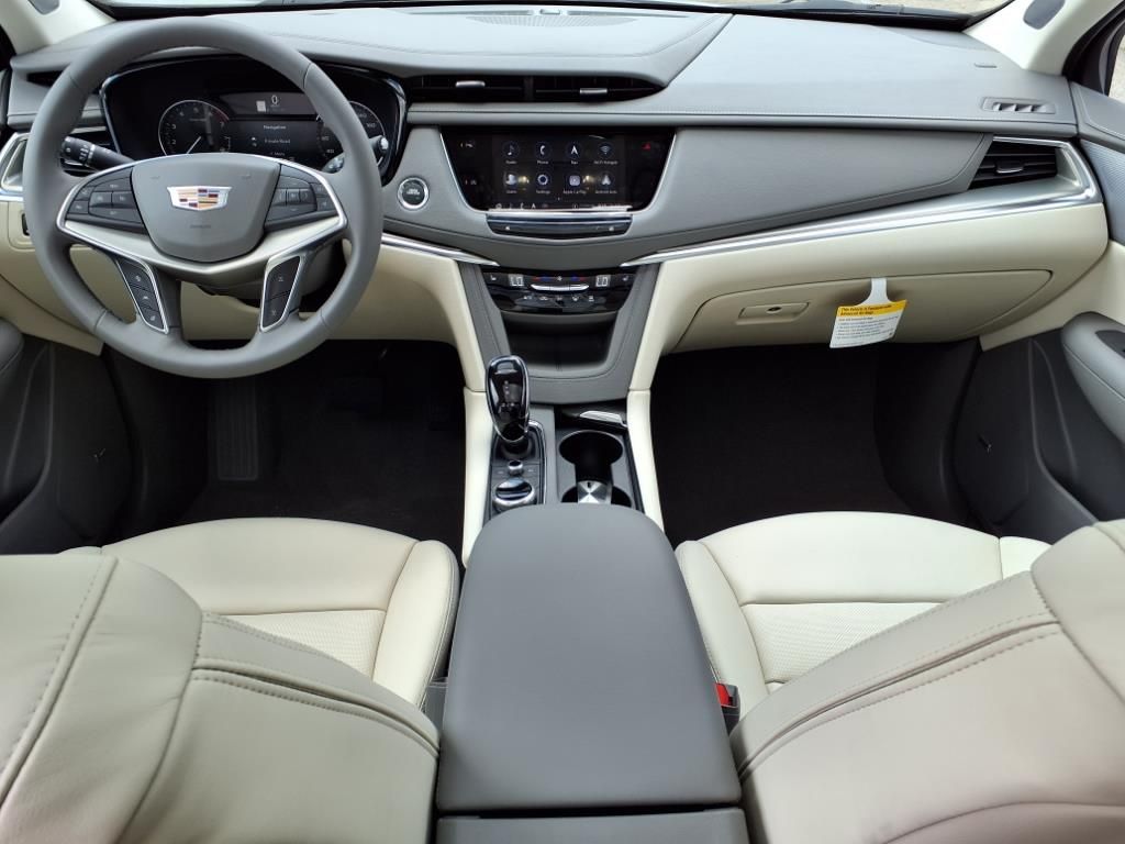 Thumbnail: 2025 Cadillac XT5 - 2
