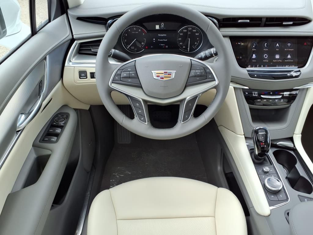 Thumbnail: 2025 Cadillac XT5 - 7