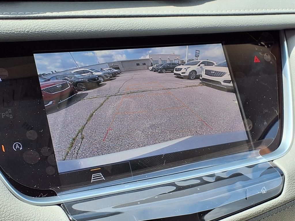 Thumbnail: 2025 Cadillac XT5 - 21