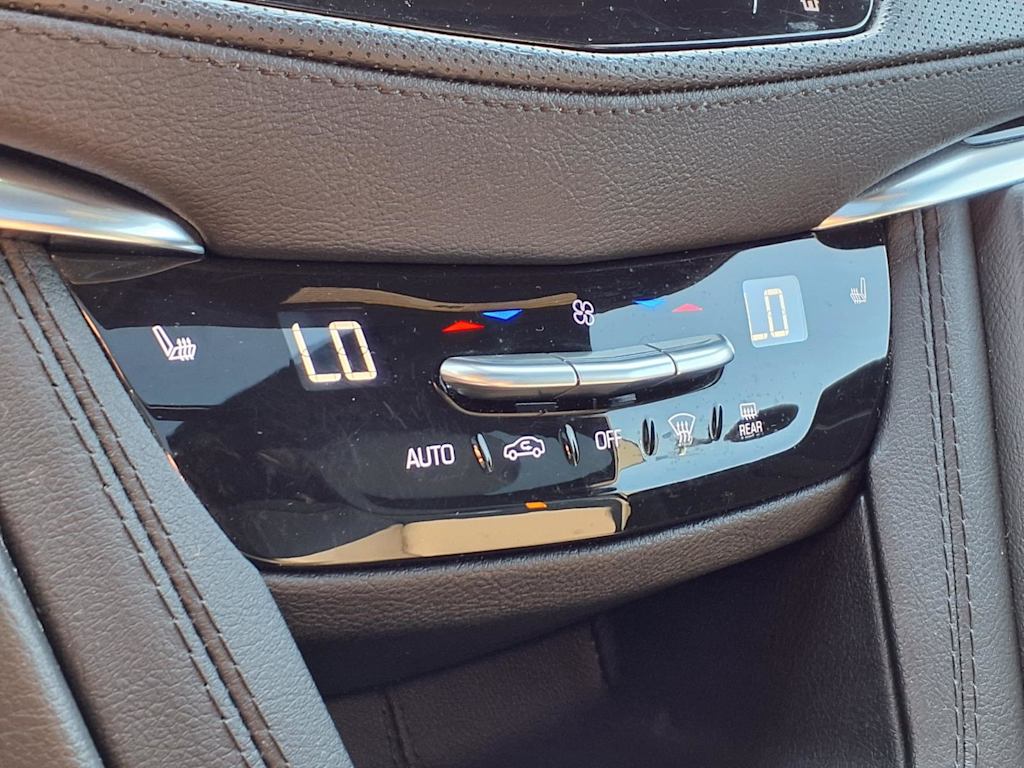 Thumbnail: 2024 Cadillac XT5 - 26