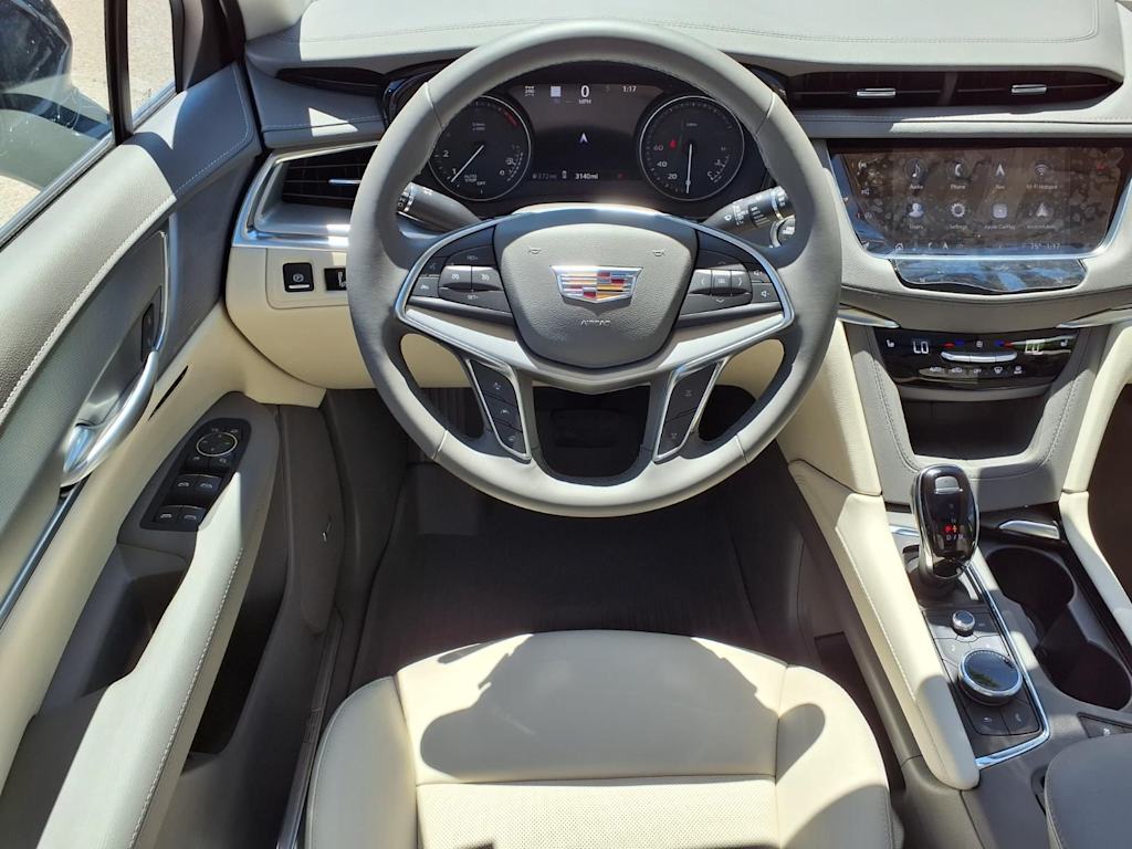 Thumbnail: 2026 Cadillac XT5 - 8