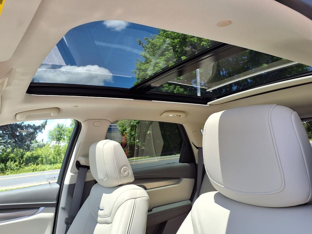 Thumbnail: 2026 Cadillac XT5 - 19