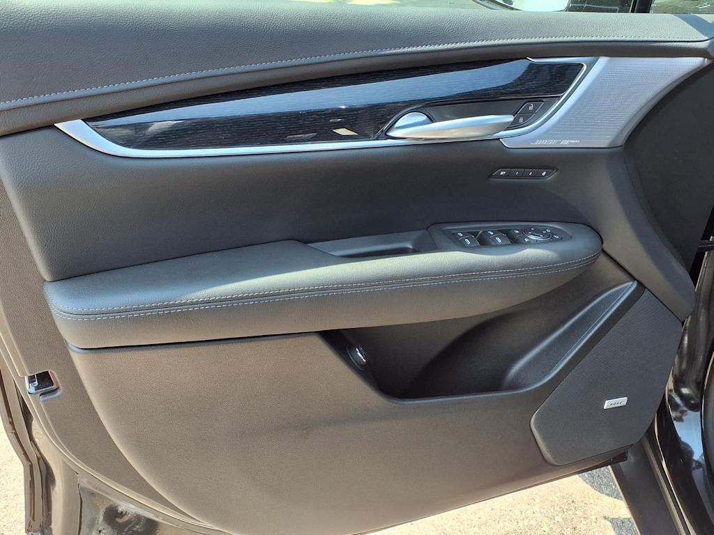 Thumbnail: 2026 Cadillac XT5 - 14