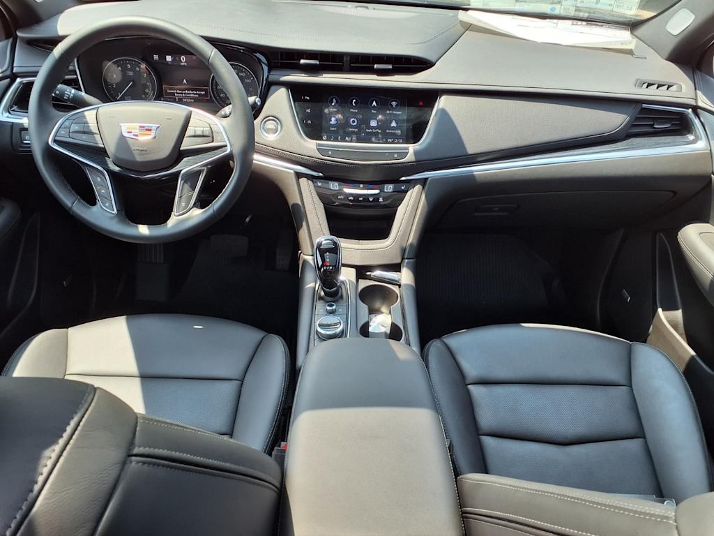 Thumbnail: 2026 Cadillac XT5 - 2