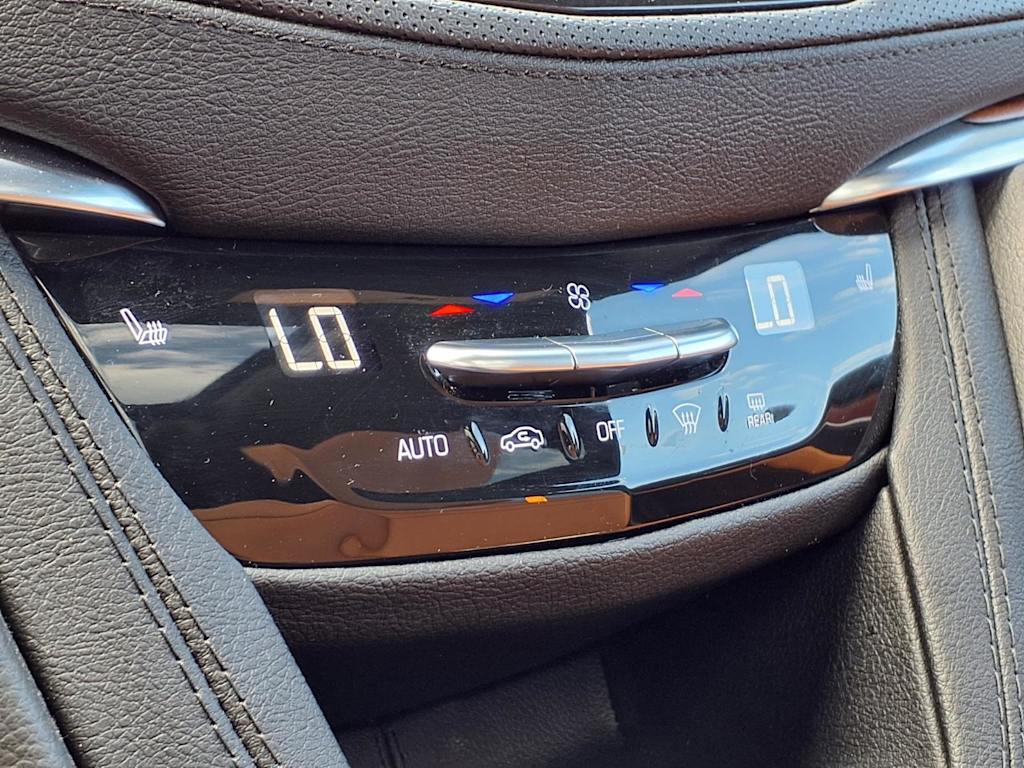 Thumbnail: 2024 Cadillac XT5 - 25