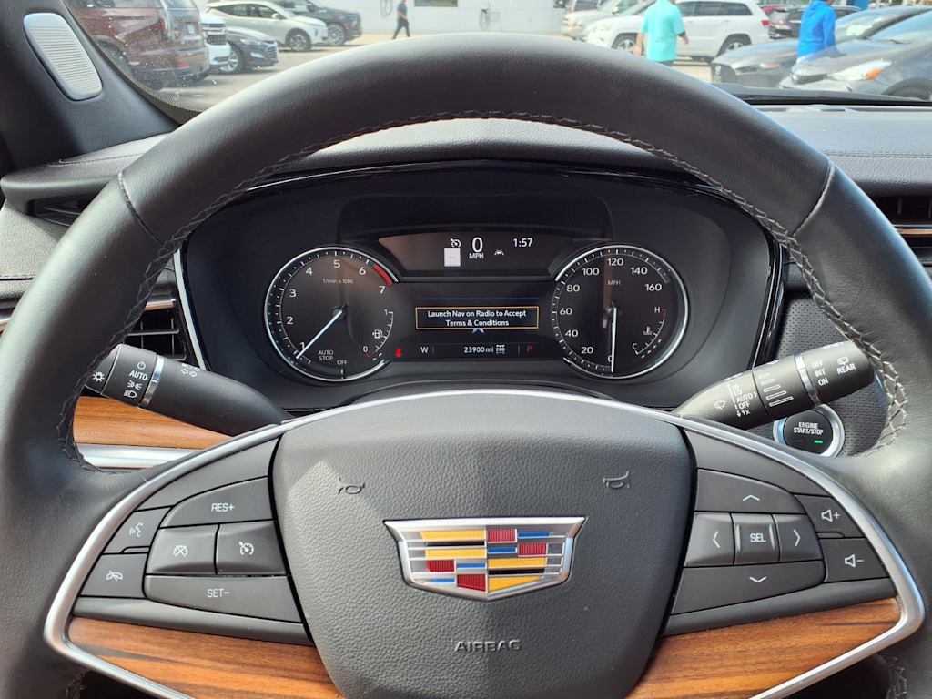 Thumbnail: 2024 Cadillac XT5 - 21