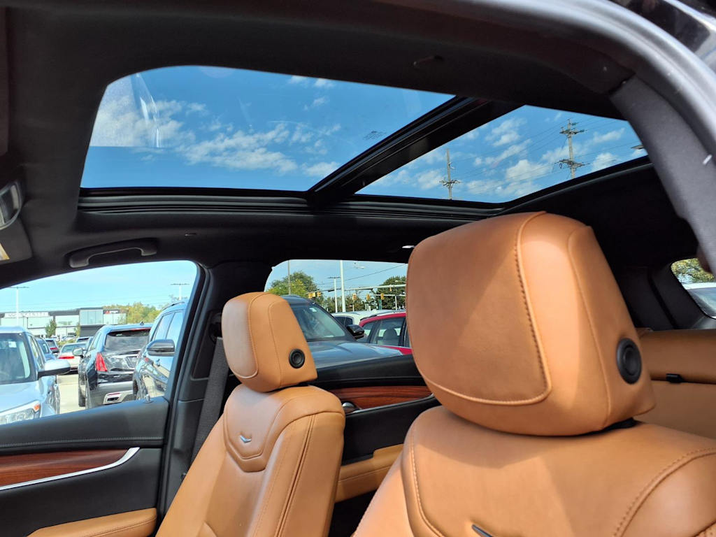 Thumbnail: 2024 Cadillac XT5 - 20