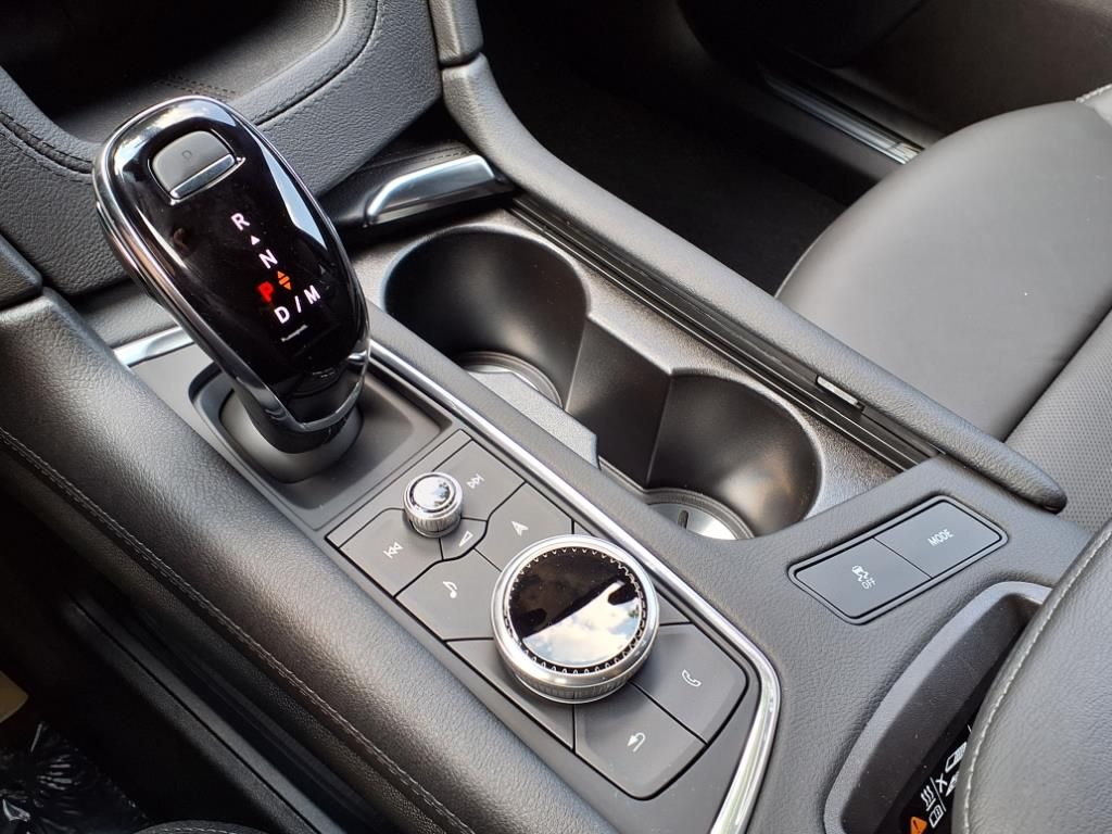 Thumbnail: 2025 Cadillac XT5 - 19