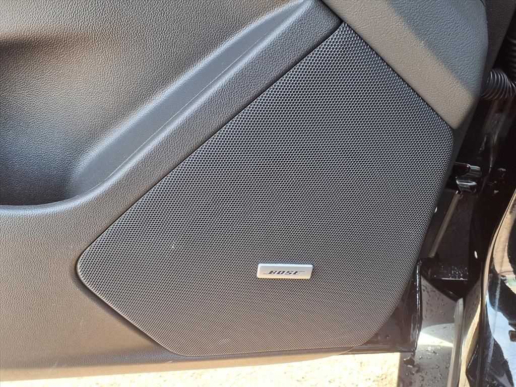 Thumbnail: 2026 Cadillac XT5 - 12