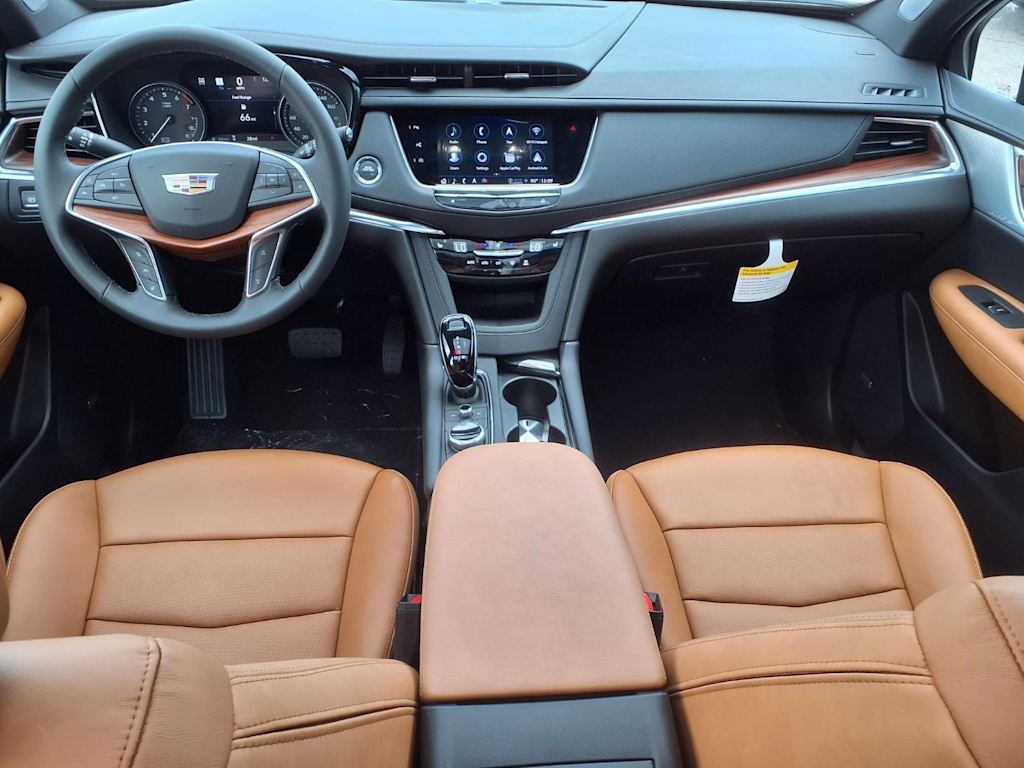 Thumbnail: 2026 Cadillac XT5 - 2