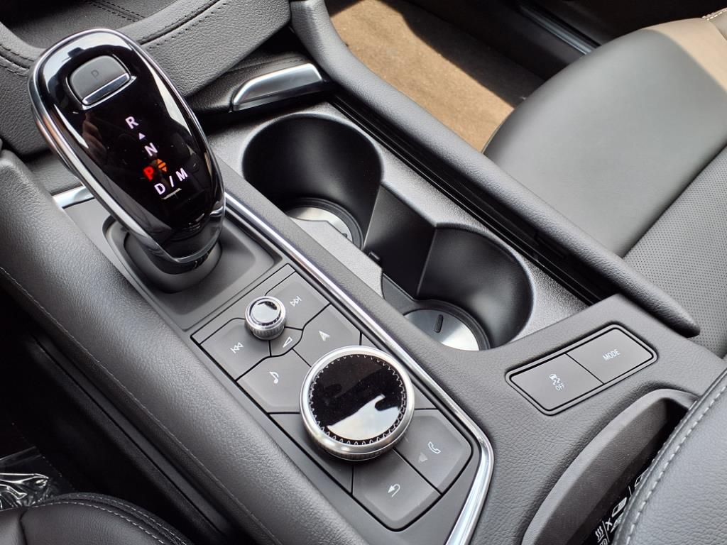 Thumbnail: 2025 Cadillac XT5 - 21