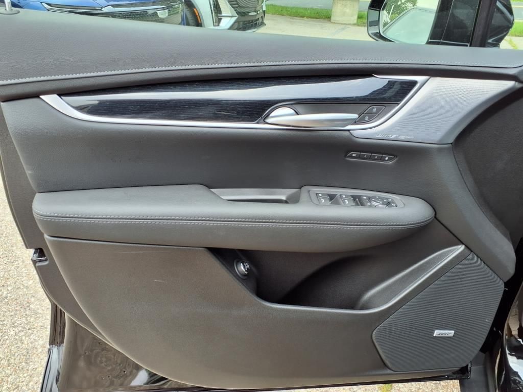 Thumbnail: 2025 Cadillac XT5 - 15