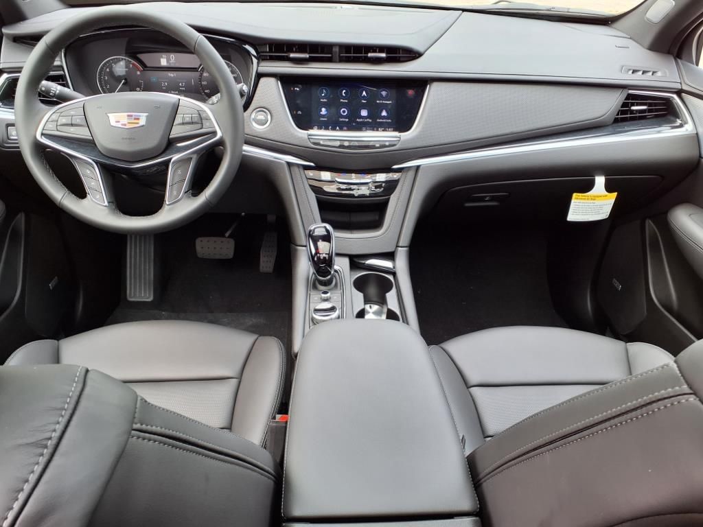 Thumbnail: 2025 Cadillac XT5 - 2