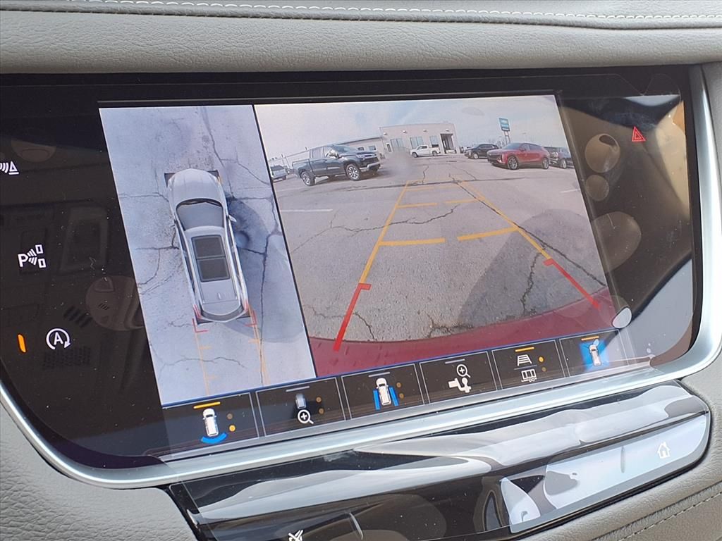 Thumbnail: 2026 Cadillac XT5 - 19