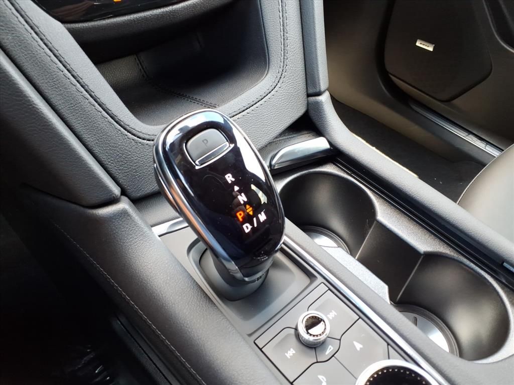 Thumbnail: 2025 Cadillac XT5 - 9