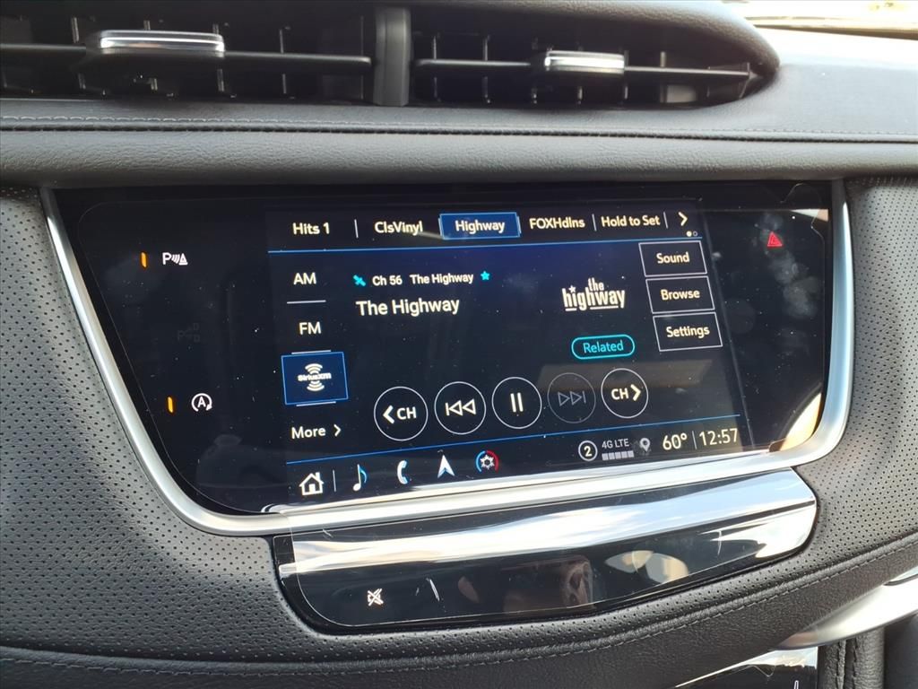 Thumbnail: 2025 Cadillac XT5 - 19