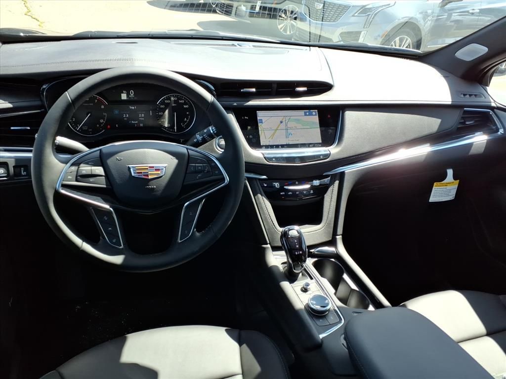 Thumbnail: 2025 Cadillac XT5 - 2
