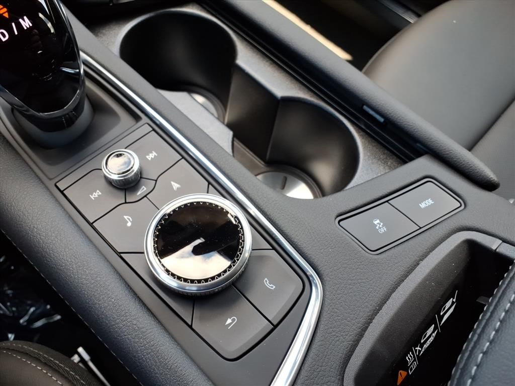 Thumbnail: 2025 Cadillac XT5 - 22