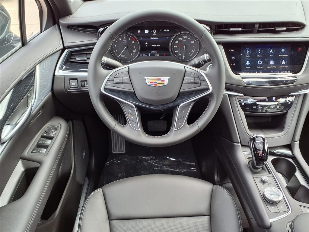 Thumbnail: 2026 Cadillac XT5 - 8