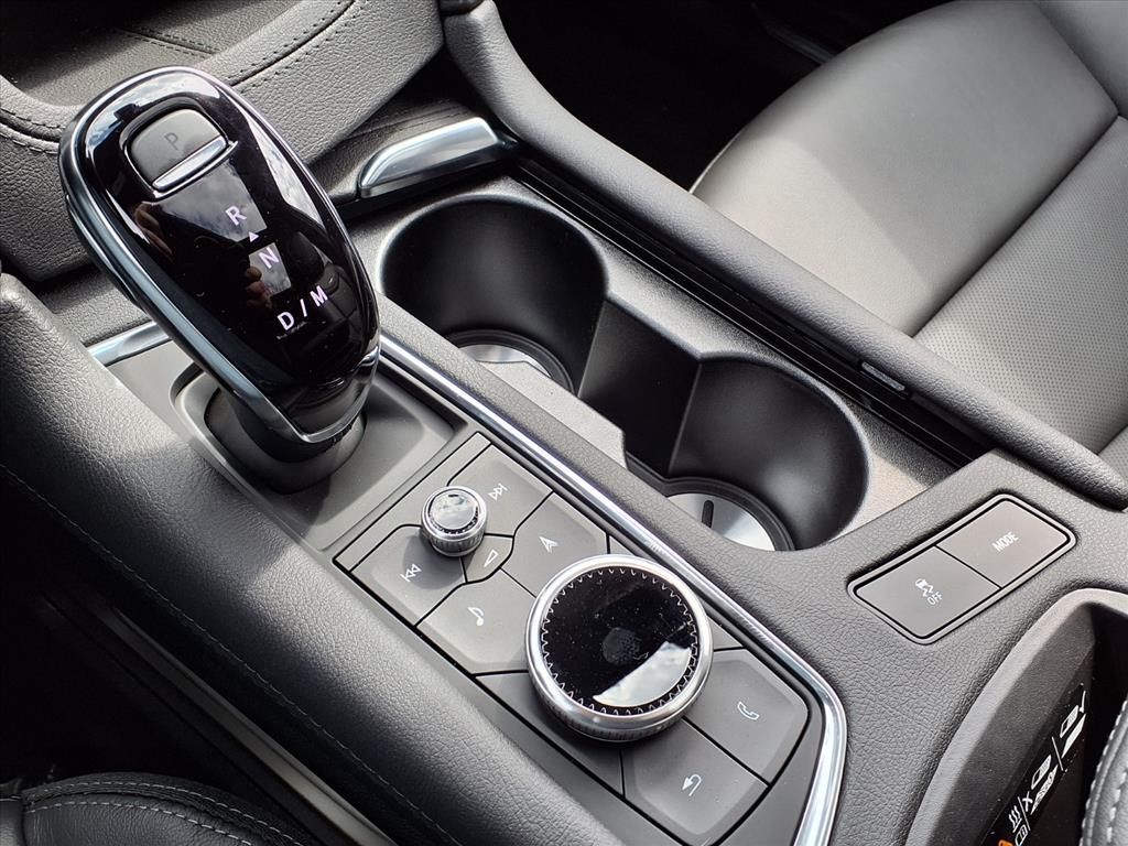 Thumbnail: 2026 Cadillac XT5 - 21