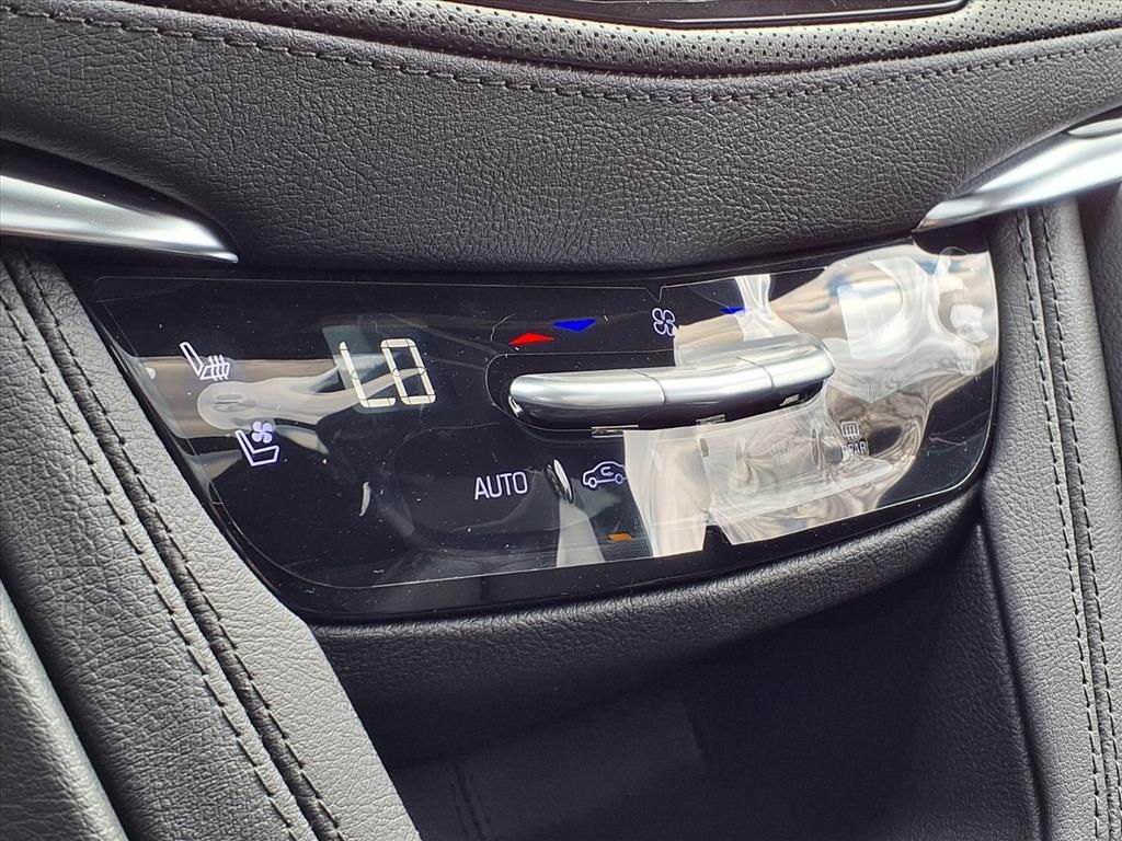 Thumbnail: 2026 Cadillac XT5 - 22