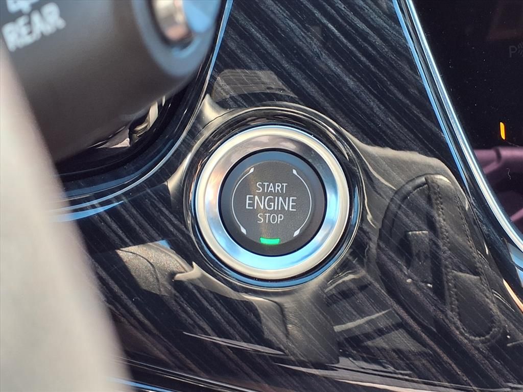 Thumbnail: 2025 Cadillac XT6 - 28