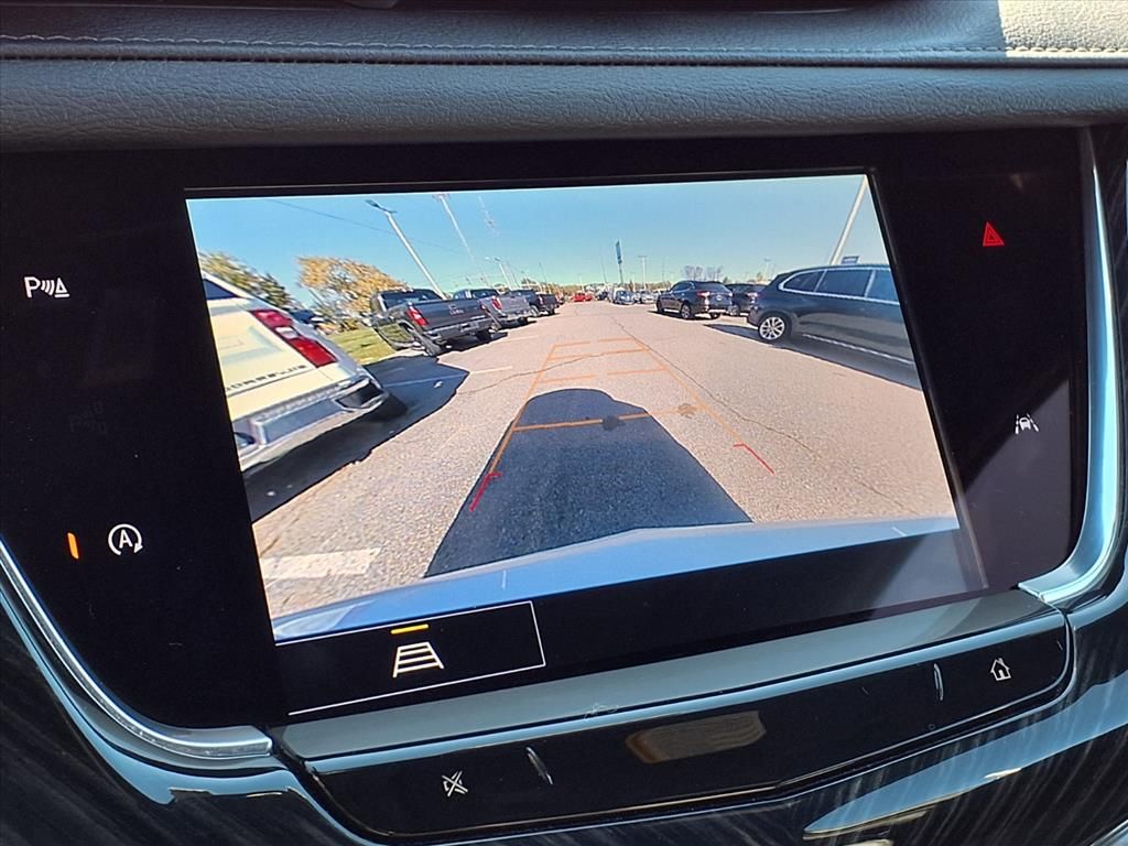 Thumbnail: 2025 Cadillac XT6 - 25