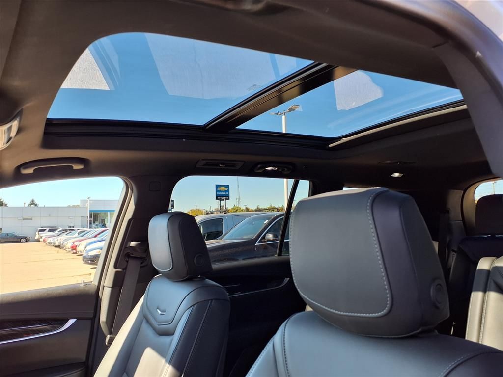 Thumbnail: 2025 Cadillac XT6 - 21