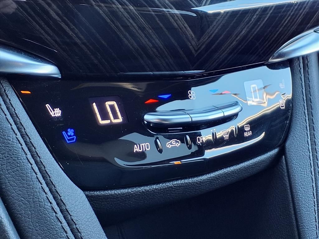 Thumbnail: 2025 Cadillac XT6 - 26