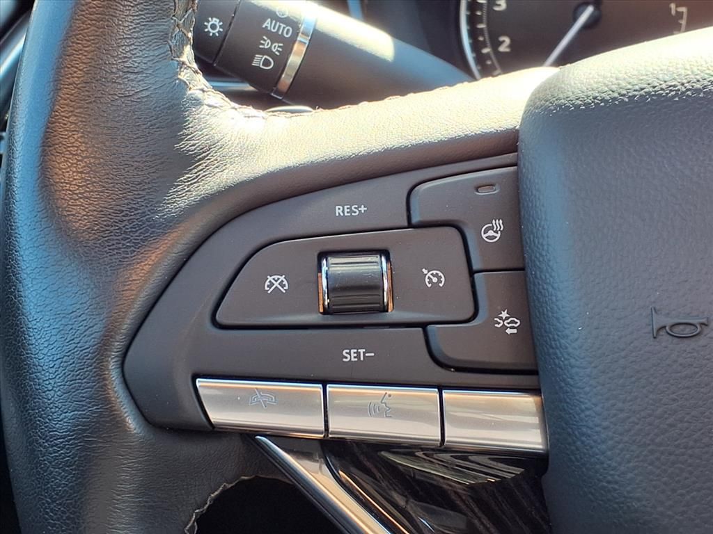 Thumbnail: 2025 Cadillac XT6 - 24