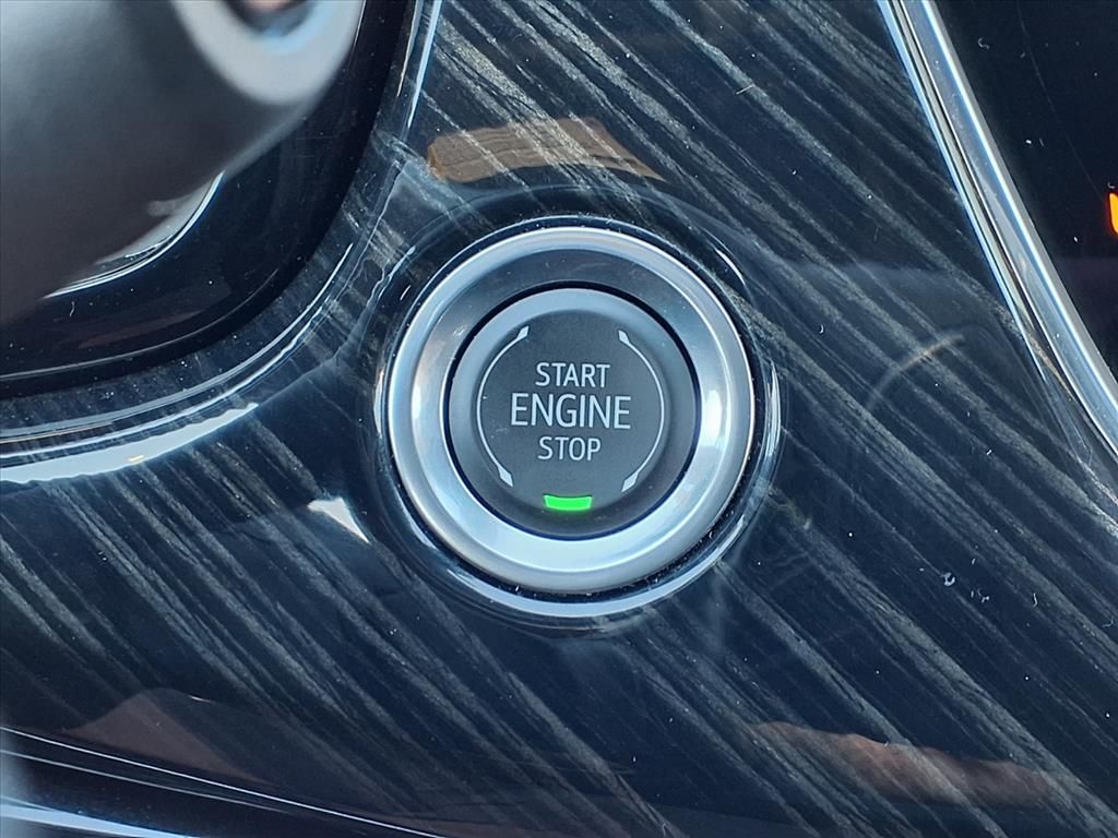 Thumbnail: 2025 Cadillac XT6 - 27