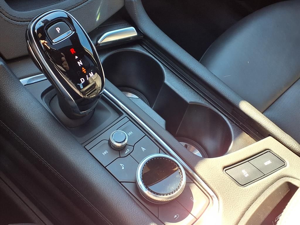 Thumbnail: 2025 Cadillac XT6 - 13