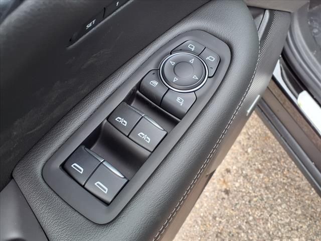 Thumbnail: 2025 Cadillac XT6 - 15