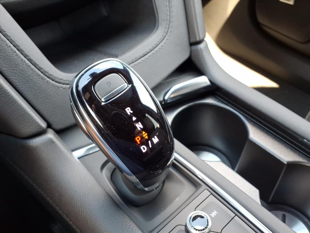 Thumbnail: 2025 Cadillac XT6 - 10