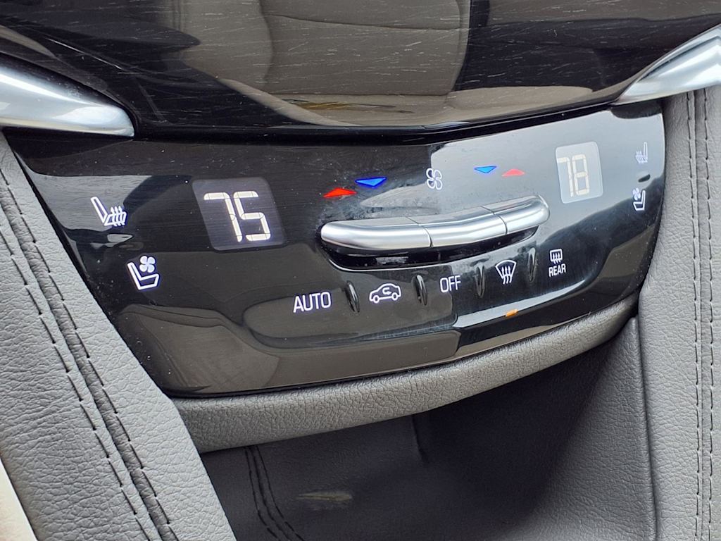 Thumbnail: 2024 Cadillac XT6 - 22