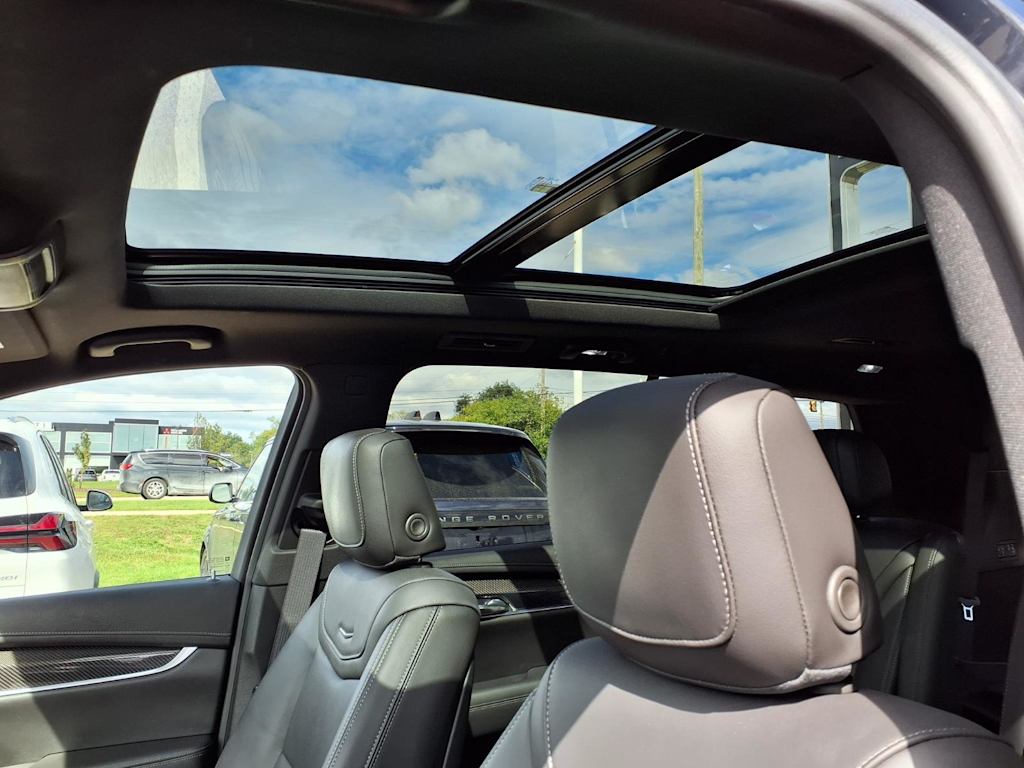 Thumbnail: 2025 Cadillac XT6 - 21