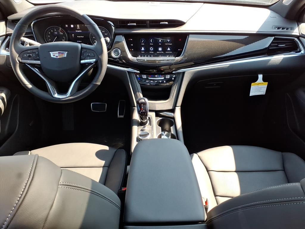 Thumbnail: 2025 Cadillac XT6 - 2