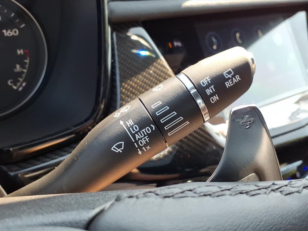 Thumbnail: 2025 Cadillac XT6 - 11