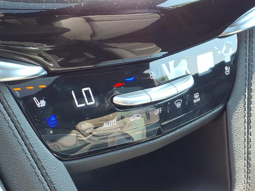 Thumbnail: 2025 Cadillac XT6 - 22