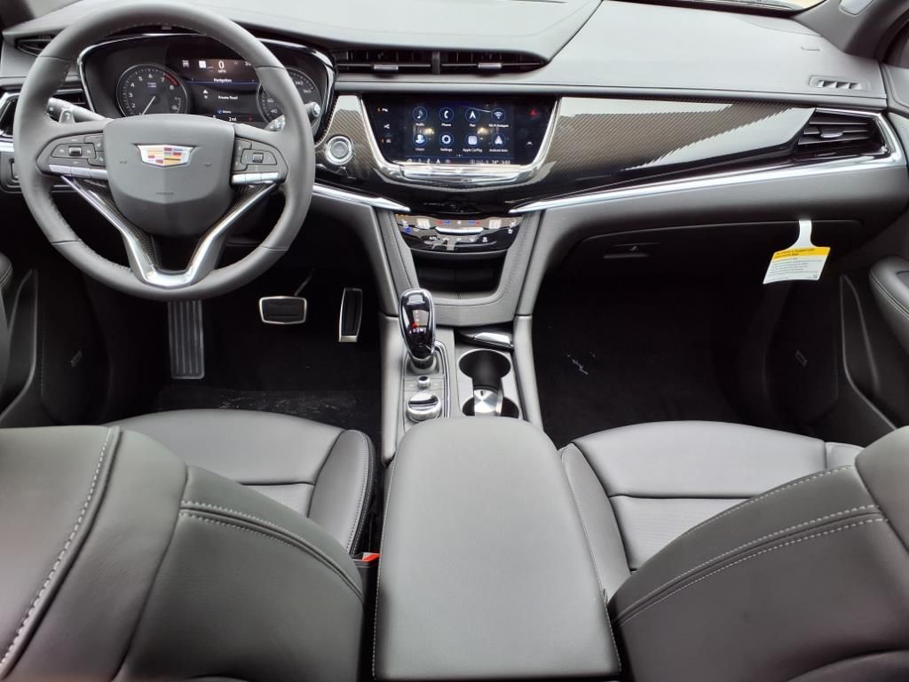 Thumbnail: 2025 Cadillac XT6 - 2