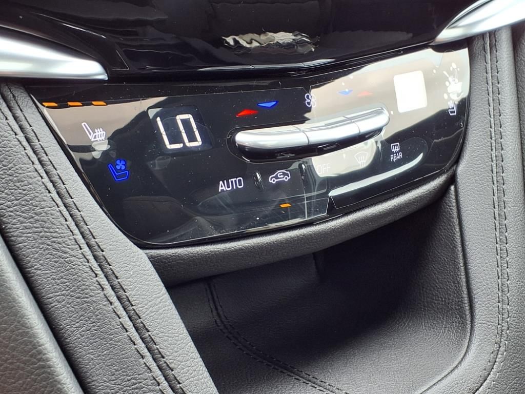 Thumbnail: 2025 Cadillac XT6 - 20