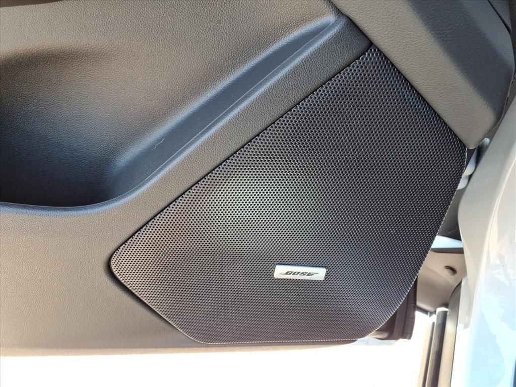 Thumbnail: 2025 Cadillac XT6 - 16